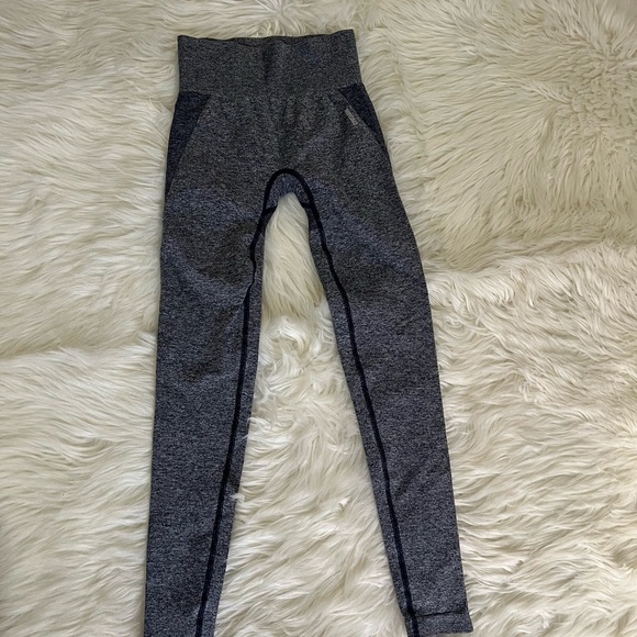 Gymshark Blue Leggings Size Small - Picture 4 of 10